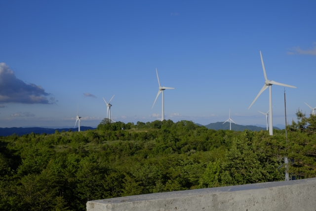 展望台から見た郡山布引高原風力発電所の全景