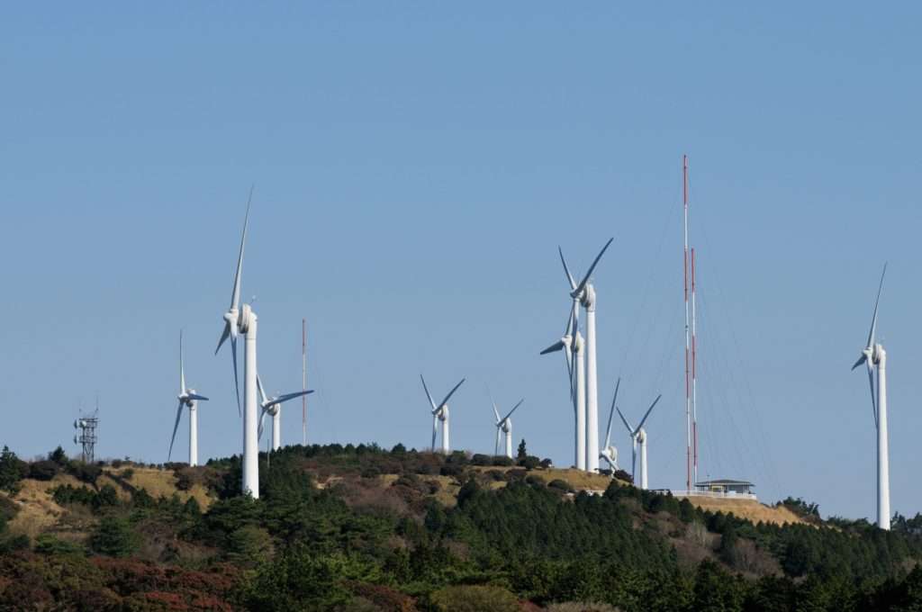 青山高原風力発電所のラガウェイ社製風車