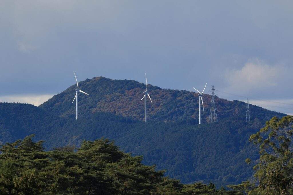 浜松風力発電所の1号機から3号機の風車（11月）