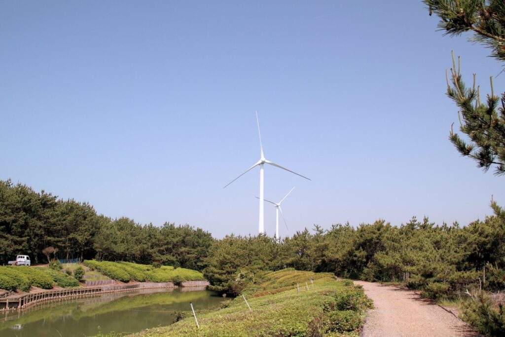 白砂公園から見える御前崎風力発電所の風車