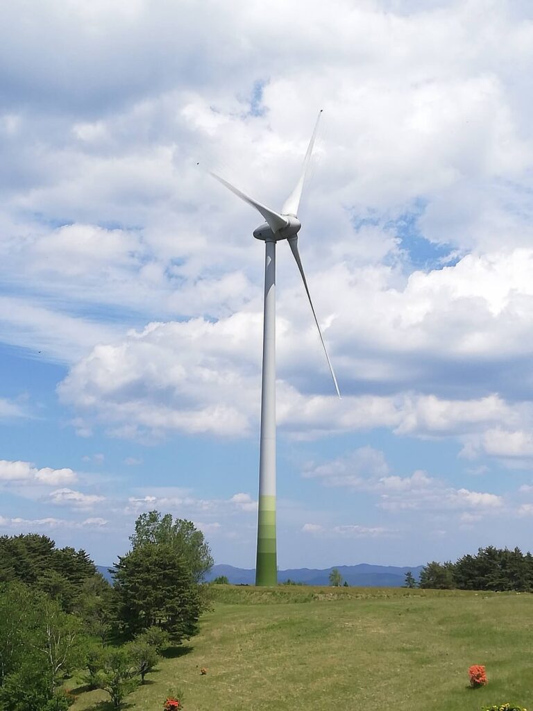 高森高原風力発電所 「星風の丘」の6号機風車