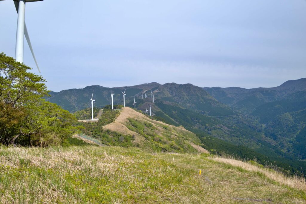 東伊豆風力発電所の風車群