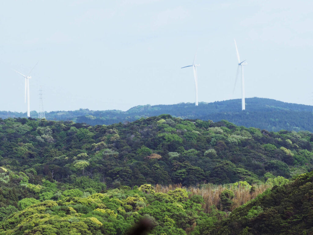 江津高野山風力発電所の風車群