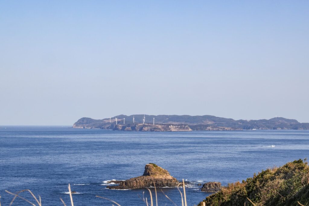 的山大島風力発電所の風車